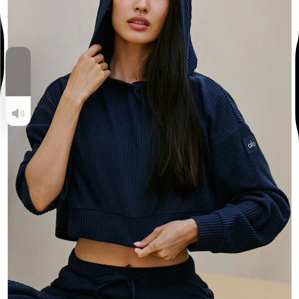 ALO Yoga Dark Blue Ribbed Hoodie